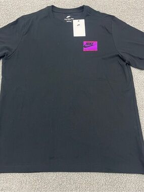 Nike Sportswear Air Max Graphic T-Shirt Mens Large Black Pink Orange Logo NWT